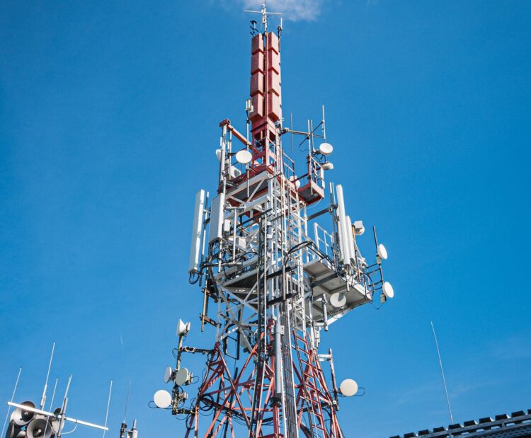 Uwaga! Konserwacja radiowego nadajnika