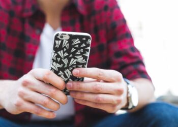 Fałszywe maile o&nbsp;wycieku danych z&nbsp;NFZ