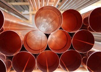 Pracownicy firmy remontowej ukradli 400 kg rur!