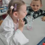 Innowacyjny projekt ekologiczny uczennic jarosławskiego Kopernika 4 - Polskie Radio Rzeszów Innowacyjny projekt ekologiczny uczennic jarosławskiego Kopernika - Polskie Radio Rzeszów