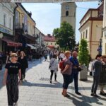 W Rzeszowie można było spróbować ogromnej "Kremówki Papieskiej"(zdjęcia) 12 - Polskie Radio Rzeszów W Rzeszowie można było spróbować ogromnej "Kremówki Papieskiej"(zdjęcia) - Polskie Radio Rzeszów