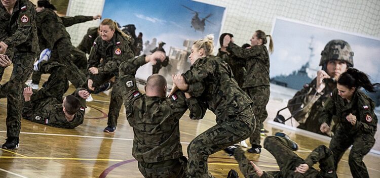 Bezpłatne treningi samoobrony dla kobiet