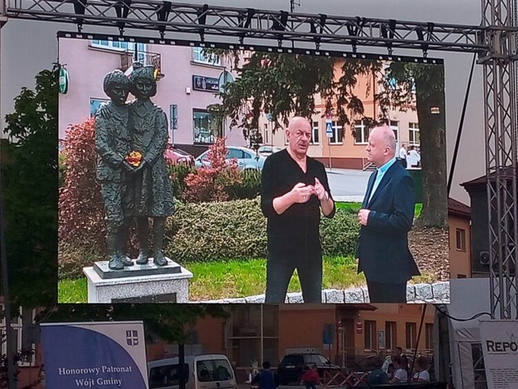 Przechadzka po Wielopolu. Reportaż Romana Adamskiego 1 - Polskie Radio Rzeszów Przechadzka po Wielopolu. Reportaż Romana Adamskiego