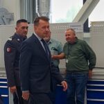 Wicepremier Mariusz Błaszczak zatwierdził dostawy sprzętu bojowego z Huty Stalowa Wola 16 - Polskie Radio Rzeszów Wicepremier Mariusz Błaszczak zatwierdził dostawy sprzętu bojowego z Huty Stalowa Wola - Polskie Radio Rzeszów