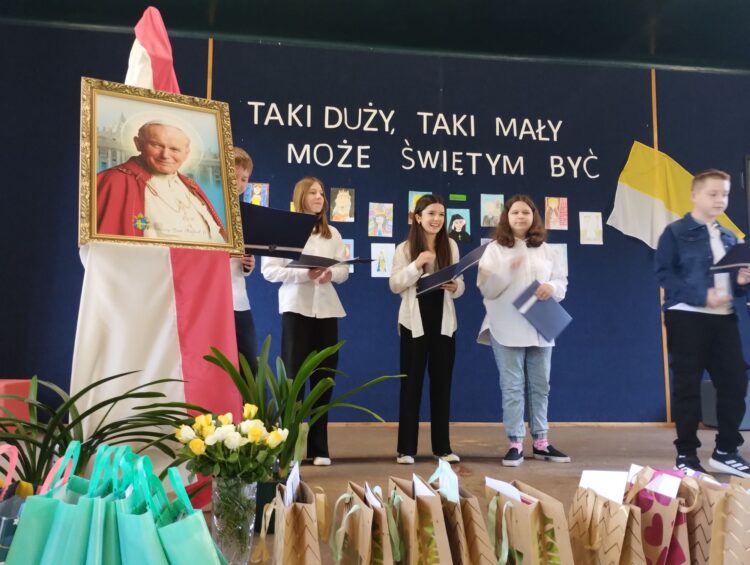 Konkurs „Polscy święci i błogosławieni wyniesieni na ołtarze przez św. Jana Pawła II”