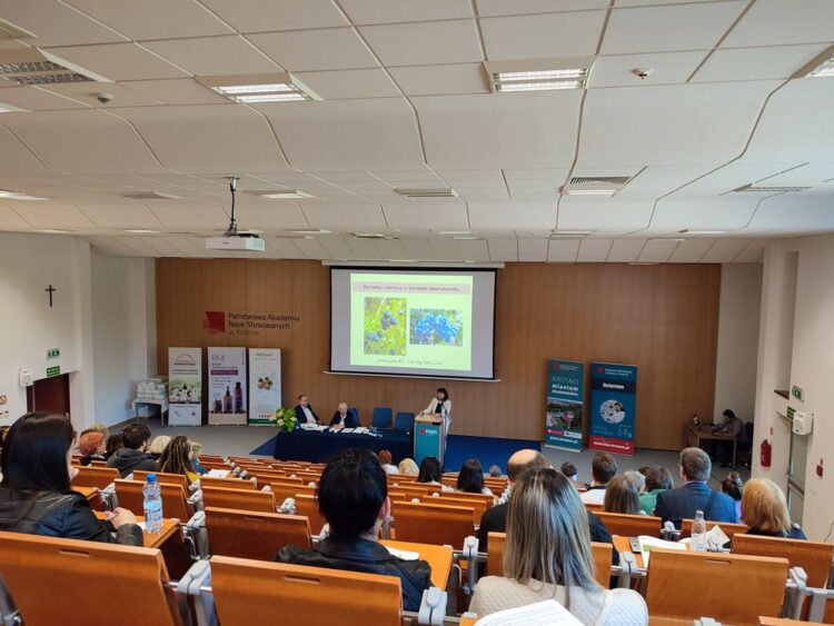 Rośliny zielarskie i żywność funkcjonalna. Konferencja w Krośnie