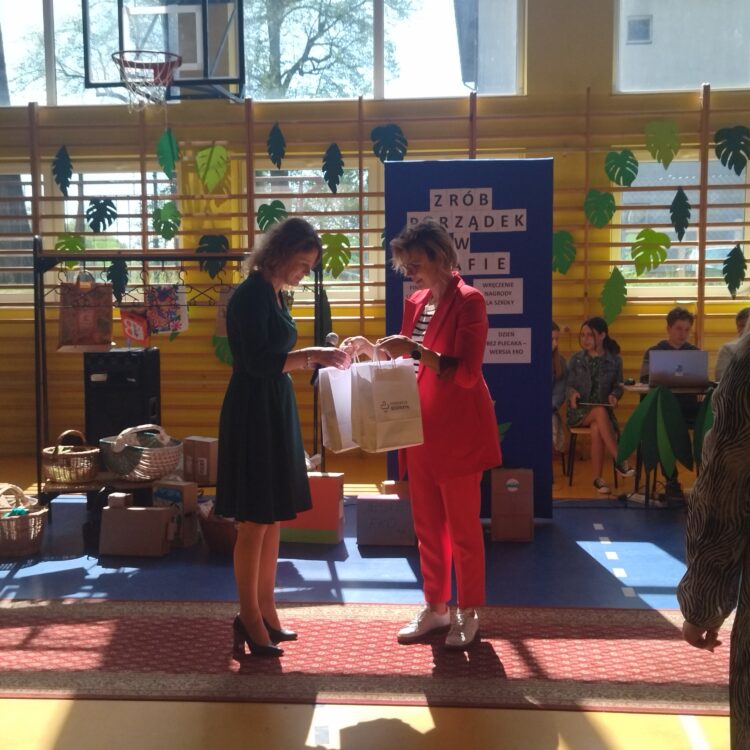 „Zrób porządek w swojej szafie”. Akcja w Hyżnem