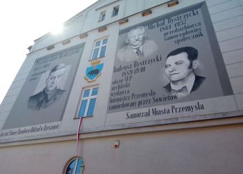 W&nbsp;Przemyślu odsłonięto mural Bystrzyckich