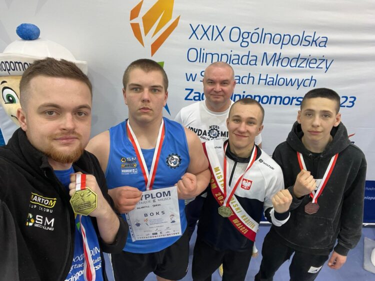 Sukcesy młodych bokserów z Podkarpacia
