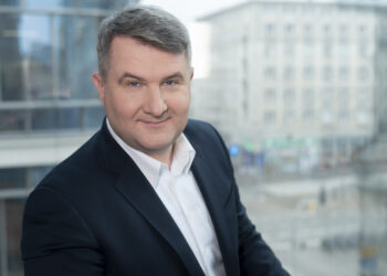 Dlaczego warto przystąpić do&nbsp;PPK? Rozmowa z&nbsp;Robertem Zapotocznym