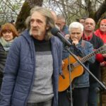 Ławeczka pamiątkowa Majstra Biedy w Bieszczadach - Polskie Radio Rzeszów