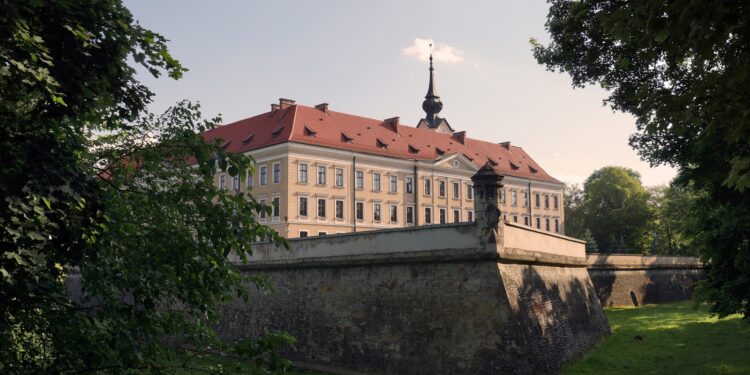 Zamek Lubmirskich w rzeszowie jan Solek 750x375 1