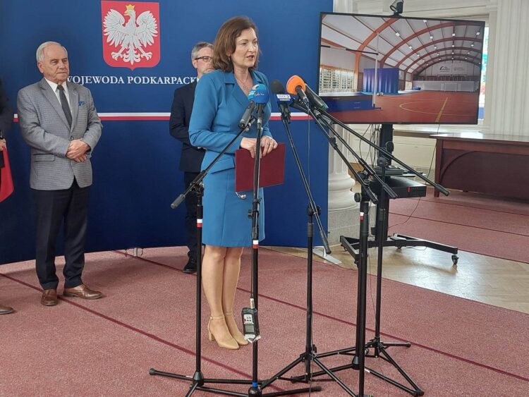 28 hal sportowych powstanie na Podkarpaciu