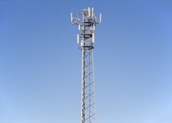 Protest w&nbsp;sprawie budowy masztu telefonii komórkowej w&nbsp;Bandrowie Narodowym