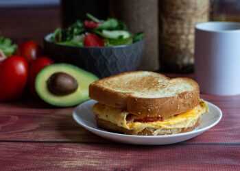 Zbiorowe zatrucie w&nbsp;jednej z&nbsp;restauracji w&nbsp;Rzeszowie. 7 osób w&nbsp;szpitalu