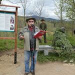 Ławeczka pamiątkowa Majstra Biedy w Bieszczadach - Polskie Radio Rzeszów