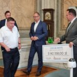 Czeki dla Społecznej Inicjatywy Mieszkaniowej Południe 4 - Polskie Radio Rzeszów Czeki dla Społecznej Inicjatywy Mieszkaniowej Południe - Polskie Radio Rzeszów