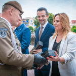 Święto terytorialsów. Odznaki dla żołnierzy i statuetka dla Polskiego Radia Rzeszów za promowanie jednostki (zdjęcia) 2 - Polskie Radio Rzeszów Święto terytorialsów. Odznaki dla żołnierzy i statuetka dla Polskiego Radia Rzeszów za promowanie jednostki (zdjęcia) - Polskie Radio Rzeszów