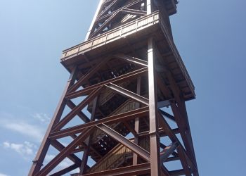 Wieża na&nbsp;szczycie Holicy prawie gotowa