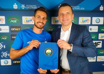 Piłka nożna. Z Malty do Mielca