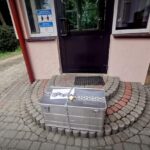 100 tysięcy w tajemniczej skrzyni dla Domu Dziecka w Długiem 3 - Polskie Radio Rzeszów 100 tysięcy w tajemniczej skrzyni dla Domu Dziecka w Długiem - Polskie Radio Rzeszów