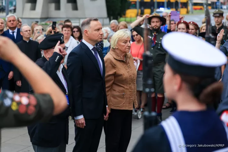 Prezydent Andrzej Duda i premier Mateusz Morawiecki uczcili pamięć bohaterów Powstania Warszawskiego