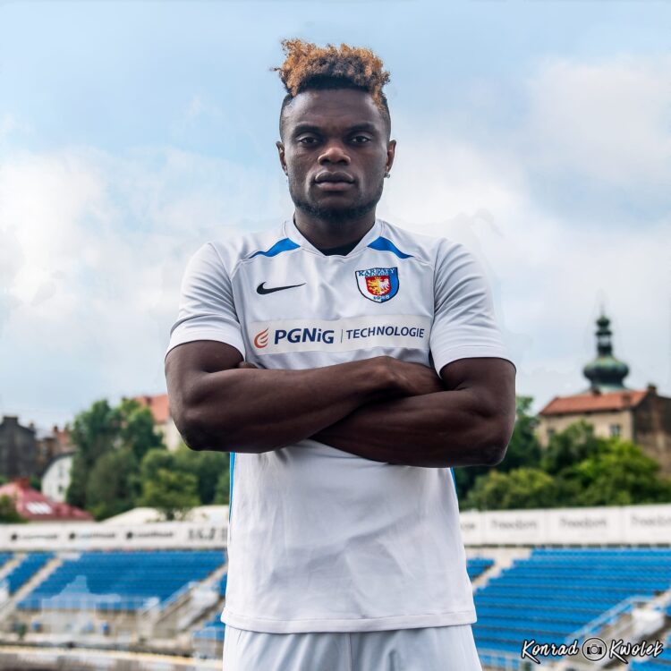 Piłka nożna. Kolejne wzmocnienie Karpat Krosno!