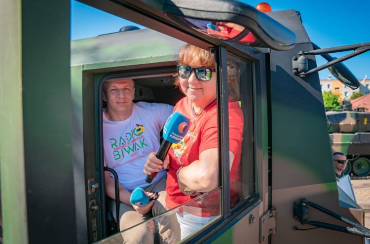 Radio Biwak 15.08 – piknik wojskowy w Nowej Sarzynie (zdjęcia)