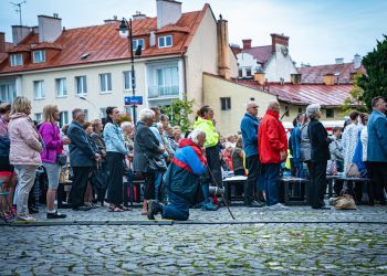 Pieszo i&nbsp;na&nbsp;rowerach. Pątnicy wyruszyli z&nbsp;Rzeszowa do&nbsp;Częstochowy (zdjęcia)