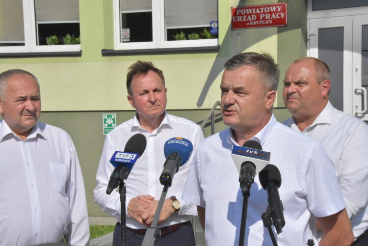 Spotkanie z politykami Prawa i Sprawiedliwości w Ropczycach