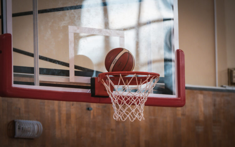 Pierwszy sparing koszykarzy