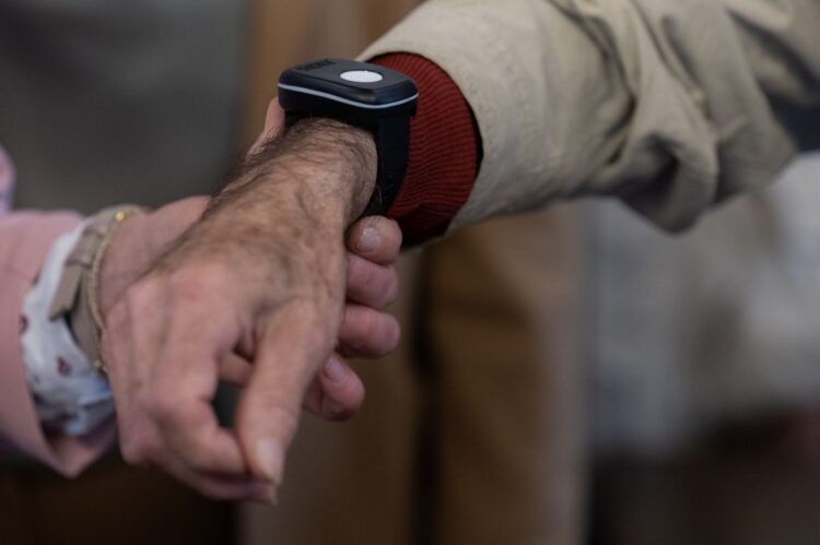 Seniorzy mogą ubiegać się o opaski bezpieczeństwa