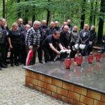 Motocykliści z Podkarpacia oddali hołd ofiarom Katynia (zdjęcia) 9 - Polskie Radio Rzeszów Motocykliści z Podkarpacia oddali hołd ofiarom Katynia (zdjęcia) - Polskie Radio Rzeszów