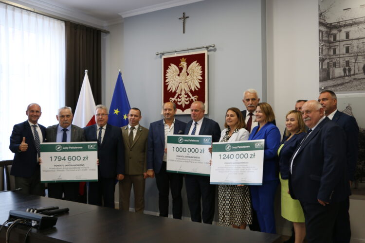 Miliony na przebudowę dróg w powiecie jarosławskim