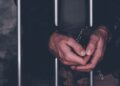 42-letni mężczyzna został oskarżony o&nbsp;zabójstwo żony