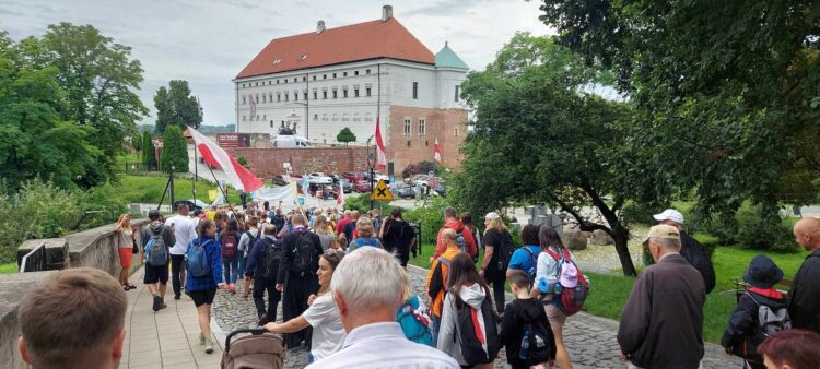 Pielgrzymka diecezji sandomierskiej. Pątnicy pokonają 230 kilometrów (zdjęcia)