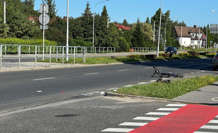 Potrącenie rowerzysty na oznakowanym przejeździe w Rzeszowie