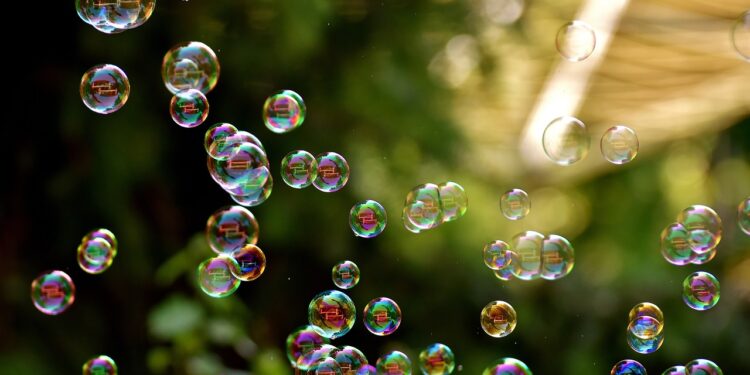soap bubbles 2882599 1280