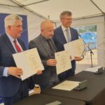 Przekazanie działki pod budowę sądu w Przeworsku 5 - Polskie Radio Rzeszów Przekazanie działki pod budowę sądu w Przeworsku - Polskie Radio Rzeszów