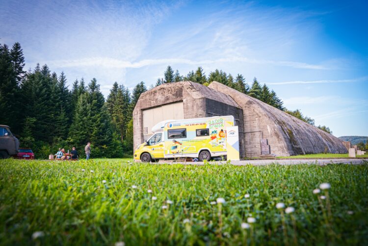 Radio Biwak 1.09 – schron kolejowy w Stępinie (zdjęcia)