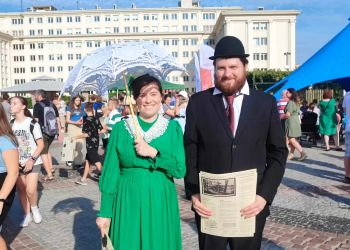 Narodowe Czytanie „Nad&nbsp;Niemnem” w&nbsp;Rzeszowie (zdjęcia)