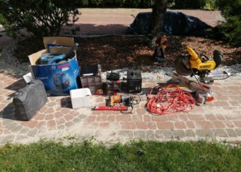 Dwaj mężczyźni kradli materiały i&nbsp;narzędzia z&nbsp;nowo budowanych domów