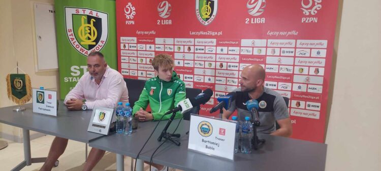 Stal Stalowa Wola wygrała z krakowskim Hutnikiem