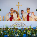 W niedzielnej mszy beatyfikacyjnej rodziny Ulmów uczestniczyło około 37 tys. wiernych (zdjęcia) 26 - Polskie Radio Rzeszów W niedzielnej mszy beatyfikacyjnej rodziny Ulmów uczestniczyło około 37 tys. wiernych (zdjęcia) - Polskie Radio Rzeszów