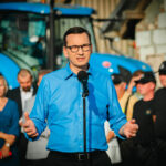 Premier: Przepraszamy za nasze błędy, ale broniliśmy interesów polskiej wsi wobec Brukseli, Kijowa i Berlina 30 - Polskie Radio Rzeszów Premier: Przepraszamy za nasze błędy, ale broniliśmy interesów polskiej wsi wobec Brukseli, Kijowa i Berlina - Polskie Radio Rzeszów