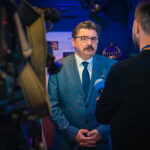 Statuetka XIX Światowego Festiwalu Polonijnych Zespołów Folklorystycznych dla Polskiego Radia Rzeszów 17 - Polskie Radio Rzeszów Statuetka XIX Światowego Festiwalu Polonijnych Zespołów Folklorystycznych dla Polskiego Radia Rzeszów - Polskie Radio Rzeszów