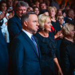 Prezydent z małżonką obejrzeli w Rzeszowie misterium "Przerwane dzieciństwo" (zdjęcia) - Polskie Radio Rzeszów
