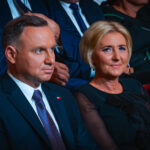 Prezydent z małżonką obejrzeli w Rzeszowie misterium "Przerwane dzieciństwo" (zdjęcia) - Polskie Radio Rzeszów