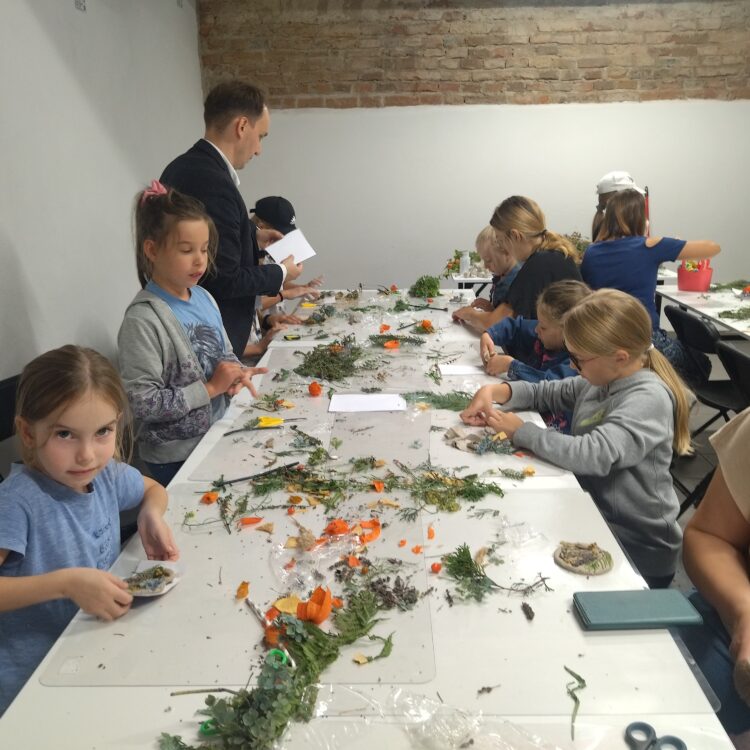 "Prawdziwe historie. O zamkowej kuchni". Warsztaty w łańcuckim zamku 1 - Polskie Radio Rzeszów „Prawdziwe historie. O zamkowej kuchni”. Warsztaty w łańcuckim zamku