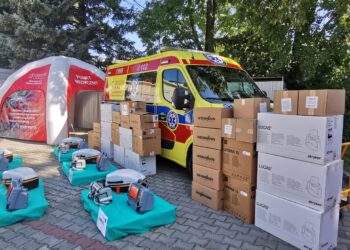 Blisko 2 miliony złotych kosztował nowy sprzęt przekazany do stacji pogotowia ratunkowego na Podkarpaciu
